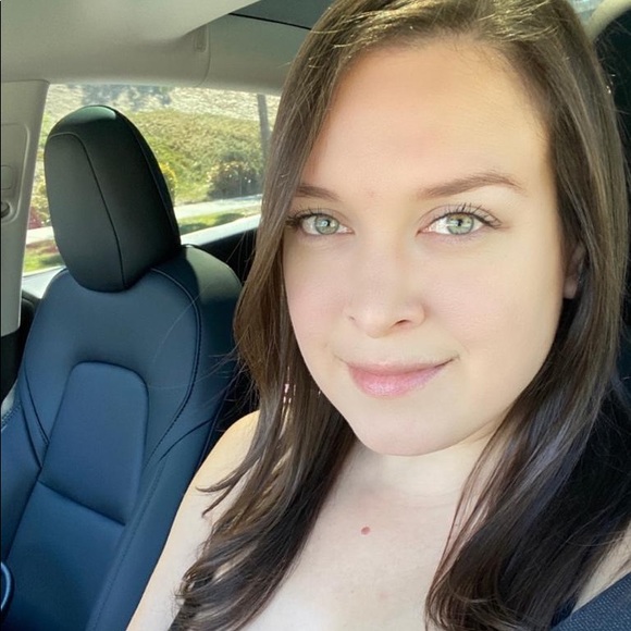 Meet your Posher, Astrid - Picture 1 of 1